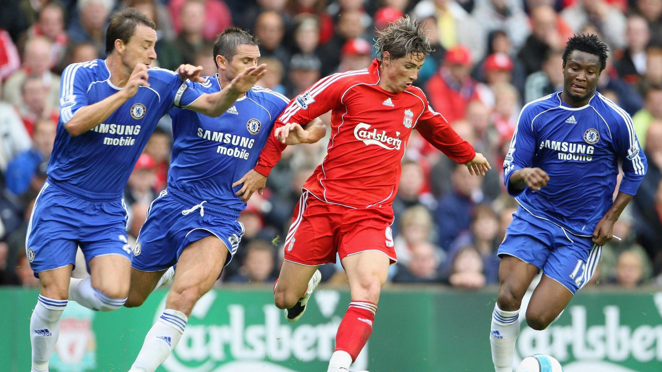 “英超战况激烈，逆转场面频繁出现”，“英超”